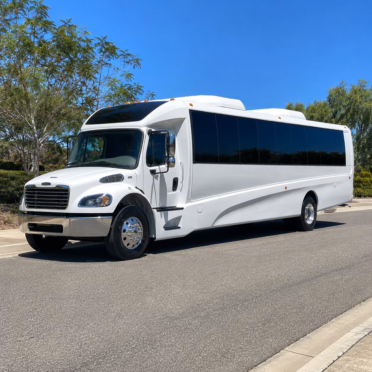 missoula 28 passenger minibus